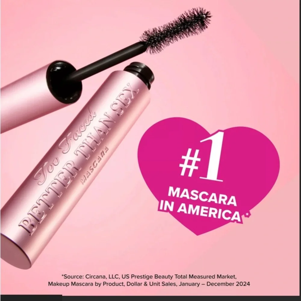 Too Faced Volumizing Mascara - Soft Pink